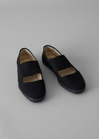 Pras Canvas Pumps | Black