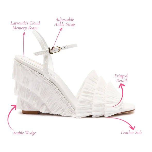 Yves Fringe Wedge In White Raffia